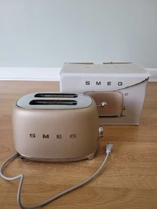 Tostadora estilo años 50 Smeg 2 rebanadas champán mate - Imagen 1 de 8