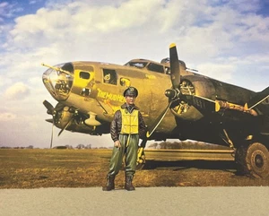 W.Britain 10175 U.S.A.A.F. Schwerer Bomber Crewman, 1942-45 (Großbritannien) - Bild 1 von 2
