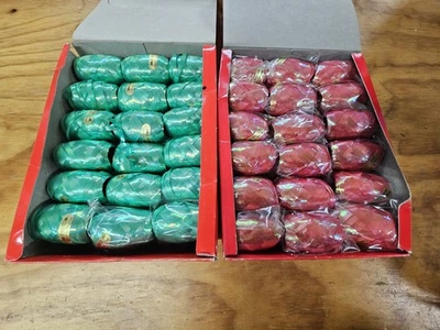 Lot 72 Spools Iridescent Red Green Curling Ribbon 25 YDS Christmas Gift Wrapping - Imagem 1 de 4