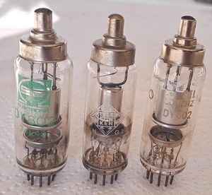 Antigua liquidación de taller-3 tubos antiguos Lorenz/Telefunken+ DY802-como nuevo-genial - Imagen 1 de 6
