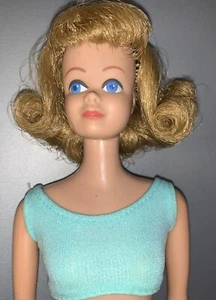 Bambola vintage Midge #860 con costume da bagno senza lentiggini rara bella trucco corpo - Foto 1 di 8