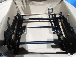 Mercedes C Class W202 Front Left Seat Frame (D10303) - Picture 1 of 2