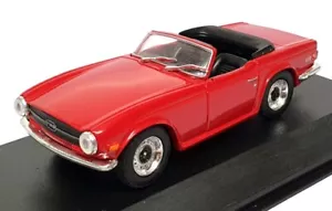 Solido 1/43 Scale Diecast 1855 - 1969 Triumph TR6 Cabriolet - Red - Picture 1 of 5