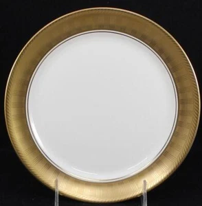 Pickard High Point Gold Accent Salad Plate - Picture 1 of 5