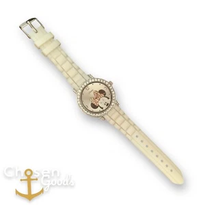 Reloj para mujer Disney Minnie Mouse con detalles biselados de diamantes de imitación y correa blanca usado en excelente estado - Imagen 1 de 6