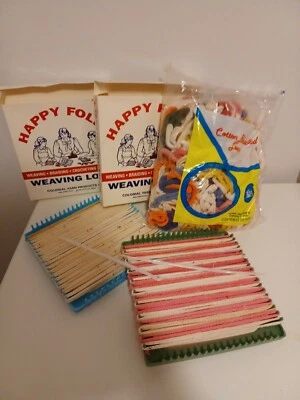 Винтажный лот товаров СЧАСТЛИВЫЕ ЛЮДИ Плетение Крючком Петля для Вязания крючком ТКАЦКИЕ СТАНКИ Выбоины - Изображение 1 из 4