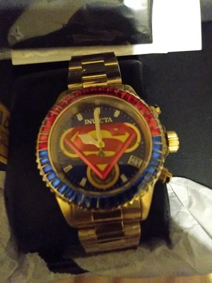 Nuevo oro DC Superman Invicta con piedras preciosas rojas y azules Foto 1 de 4