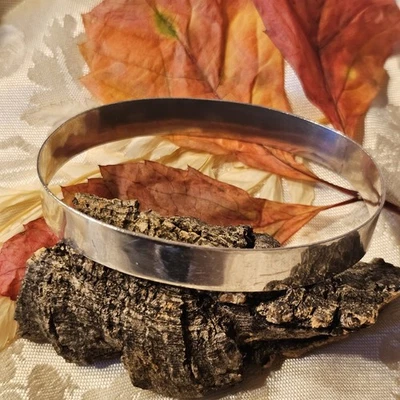 Jonc Ovale Argent 925 vintage Artisan 70x54mm Largeur 10mm Poinçon 925  13,4g - Photo 1/4