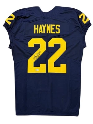 JUSTICE HAYNES MICHIGAN WOLVERINES SIGNED JERSEY GAME-CUT STYLE BECKETT COA - Image 1 of 4