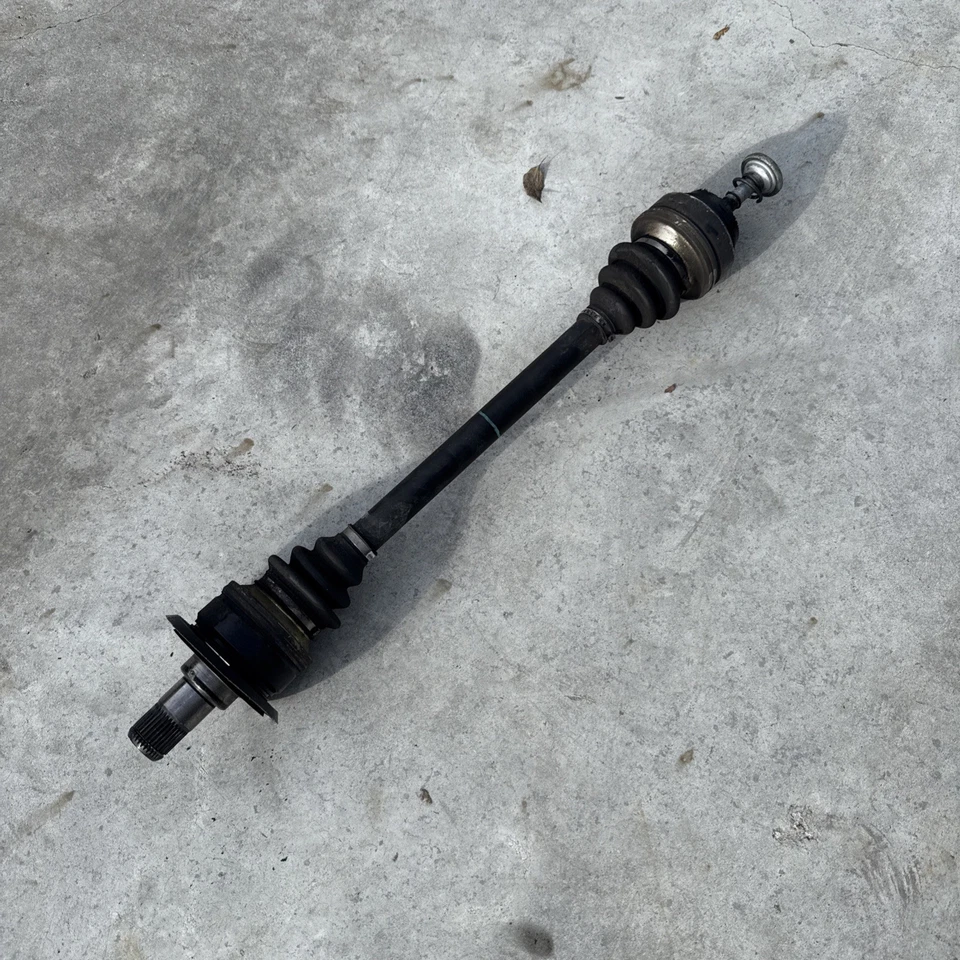 20 21 22 23 Toyota Supra conductor trasero izquierdo eje CV TRACCIÓN TRASERA 1602 buen fabricante de equipos originales usado Foto 1 de 4