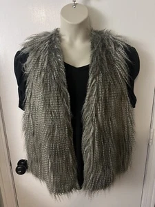 Pink Republic Charcoal Grey Faux Fur Vest Women's Sz XL #1161 - Picture 1 of 8