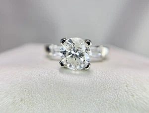 Vintage 18k White Gold Natural Round Baguette Shape Diamond Engagement Ring - Picture 1 of 5