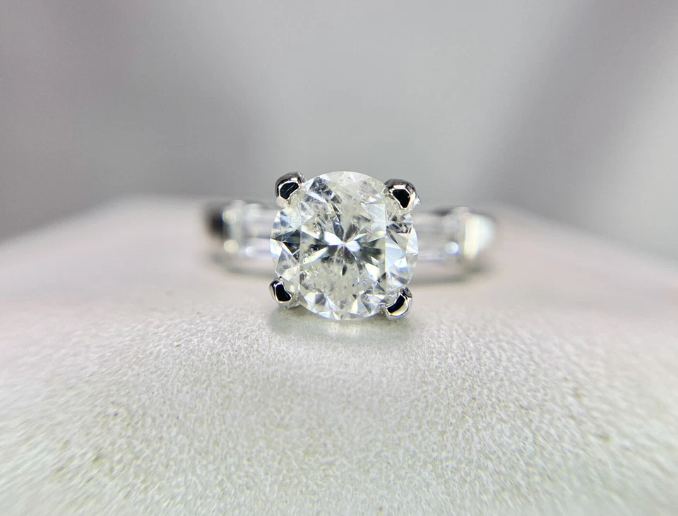 Vintage 18k White Gold Natural Round Baguette Shape Diamond Engagement Ring - Image 1 of 4