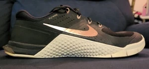 Nike Metcon 2 Flywire Womens Athletic Training Shoes 821913-004 Black Gold Sz 10 - Picture 1 of 12