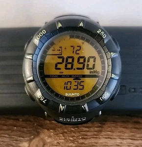 Suunto Altimax Men's Outdoor Watch Barometer Altimeter New Battery & Manual - Picture 1 of 14