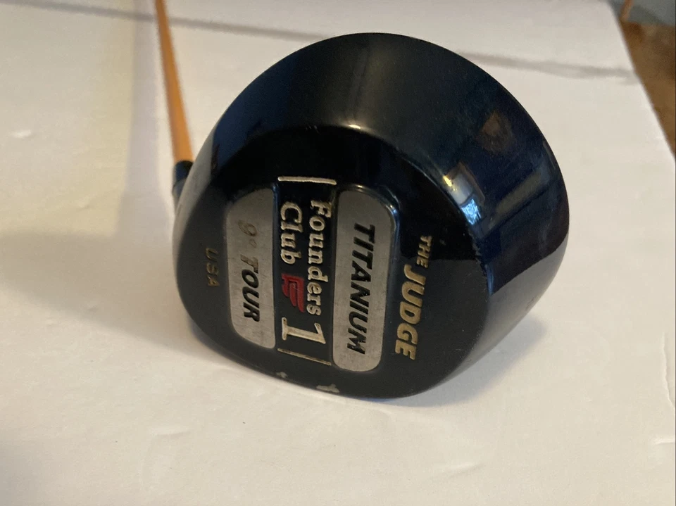 Founders Club The Judge Titanium 9 Degree Driver  Proforce 65 Gold Shaft RH - Image 1 of 4
