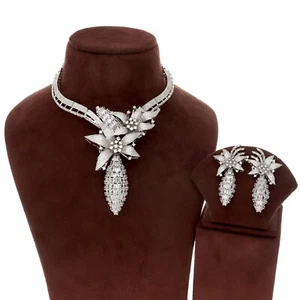 Luxus Blumenmuster Cz Halskette Und Ohrring Set für Damen - Bild 1 von 9