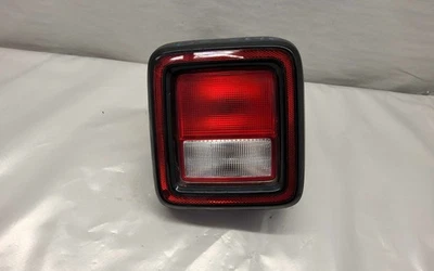 55112890AG Conjunto de luz trasera JEEP WRANGLER derecha 18 19 20 21 22 23 24 Foto 1 de 4