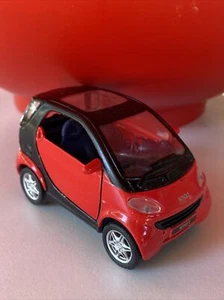 Maisto Smart City Coupe Red & Black 1/33 Diecast Car - Picture 1 of 8