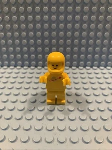 Lego Classic Yellow Spaceman Space Man Updated Helmet Version - Picture 1 of 9