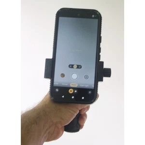 iGripPro™️ - Adaptateur Poignée Smartphone et Poteau Télescopique pour Professionnels - Photo 1 sur 8