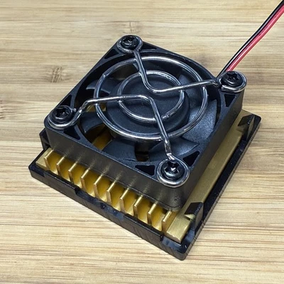 486 CPU Fan & Heatsink With Evercool 7 Blade Fan 40mm - Molex Power - Image 1 of 4