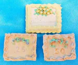 Set of 3 - Anniversary Cakes 1.25"H - MINI DOLL HOUSE ACCESSORIES. - Picture 1 of 2