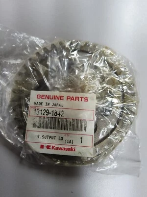 Kawasaki OEM 13129-1842 ENGRANAJE, SALIDA BAJA, 40T VULCAN 1500 Foto 1 de 4