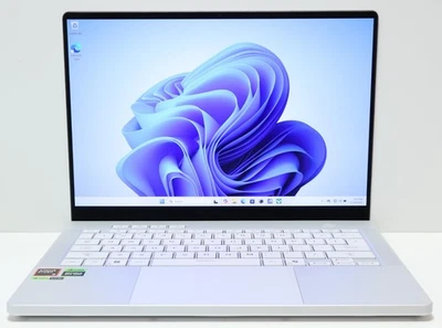 Asus ROG Zephyrus G14 Ryzen 9 270 4GHz 16GB 1TB RTX 5060 14" GA403UM-G14.R9HX4 Foto 1 de 4