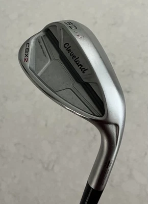 Eje de golf Cleveland CBX2 50°/11 cuña dorado dinámico para diestros Foto 1 de 4