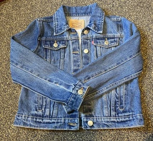Youth Levi Strauss Blue Denim Trucker Jacket Red Tab Size Medium 10-12 Yrs - Picture 1 of 8