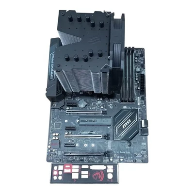 Kit MSI X370 GAMING PRO CARBON scheda madre AMD AM4 cpu Ryzen 5 2600 gaming pc - Immagine 1 di 3