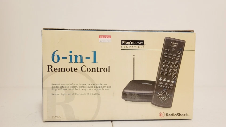 Radio Shack 6-In-1 IR / RF Universal Remote Control / 15-1925 - New in Box - Image 1 of 4