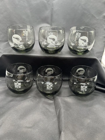 6- Vintage Minnesota Vikings NFL Roly Poly Lowball Glasses Smoke Gray 1970s Cover