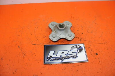 2003 YAMAHA BIG BEAR 400 4X4 REAR BACK WHEEL LEFT HUB 2HR-25383-01-00 - Image 1 of 4