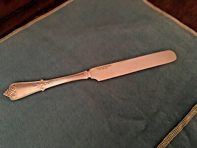 "Antiguo cuchillo de mantequilla TIFFANY & Co Beekman de plata esterlina mango plano de 7,375""" Foto 1 de 4