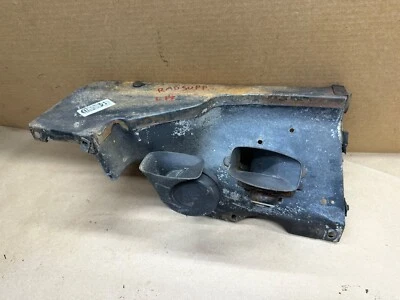 1986 Jeep Cherokee XJ 2.8L V6 Left Front Radiator Support Bracket Inner Fender - Image 1 of 4