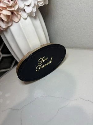 Too Faced Bronzer Highlighter Palette - Image 1 of 2
