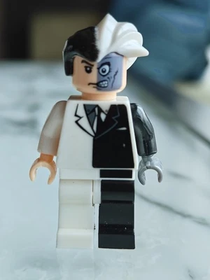 NEW DC Two-Face Black Stripe Custom Lego Minifigure 7781 Classic Batman 2006 - Image 1 of 2