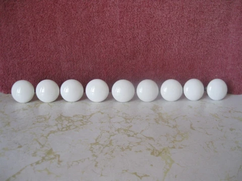 LOT OF 9 VINTAGE PORCELAIN DRESSERS KNOBS Cover
