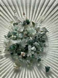 Green Moss Agate - Medium Chips - no powder - 100% Crystal - Balancing - Picture 1 of 4