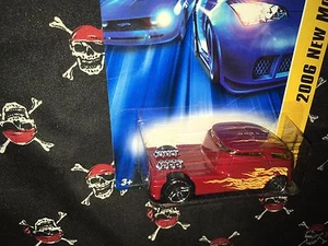 2006 Hot Wheels Qombee 2006 New Models Red - Picture 1 of 10