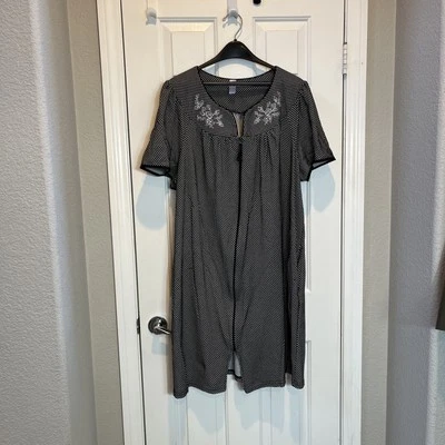 Bata Mrs Doubtfire 22W Negro Blanco Pijama Tejido Lunares Cremallera Frontal Foto 1 de 4