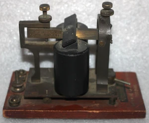 Vtg Western Electric Brass Railroad Telegraph Main Line Sounder 15B 120 OHMS - Picture 1 of 8