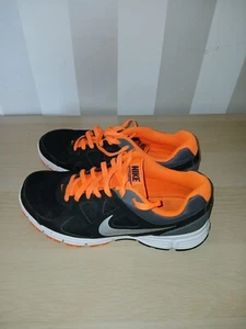 nike revolution size 9 - Picture 1 of 3