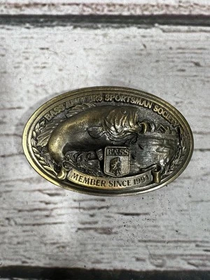Hebilla de cinturón de latón para pescadores de lubina miembro de la sociedad de deportistas de colección Foto 1 de 3