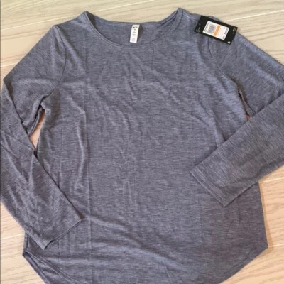 Under Armour Women's Gray Shirt Size small keyhole back long sleeves soft - Image 1 of 4