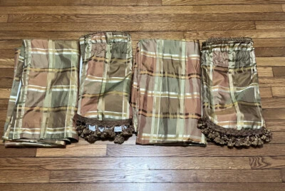 Croscill Flecos Borlas Valencia y Cortinas Juego de 4 Piezas 2 Cortinas 2 Valencias Foto 1 de 3