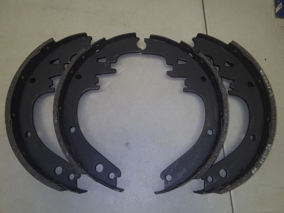 1976-1978  Oldsmobile/Cadillac  Toronado,Seville   Riveted Rear Brake Shoes - Image 1 of 1