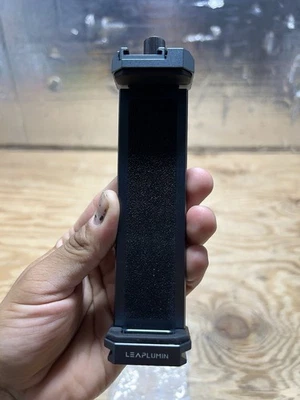 Tripod Mount Adapter for iPad, Aluminum Tripod Mount Holder for Tablet,Tablet... - Image 1 of 4